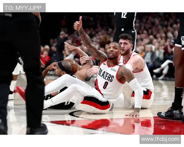 利拉德回应外界批评专注比赛本身不受外界干扰